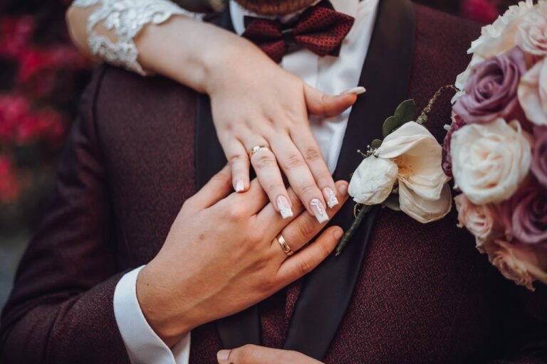 Qué significa casarse por bienes mancomunados y cuáles son sus implicaciones 9 anillos de boda sobre un contrato legal