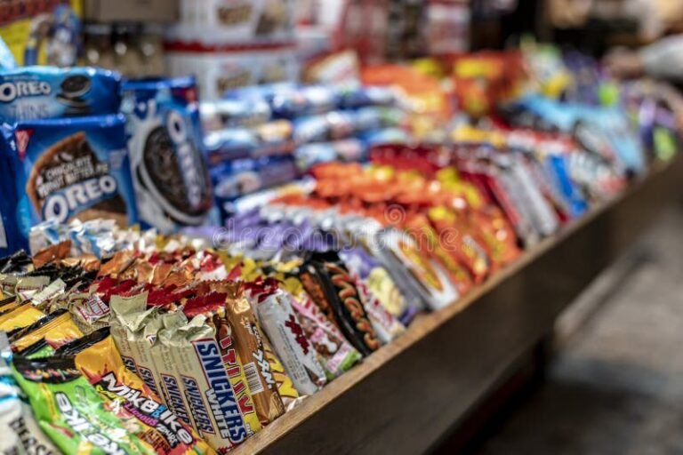 Dónde puedo comprar una barra de chocolate Willy Wonka en México 13 barra de chocolate en un mostrador colorido