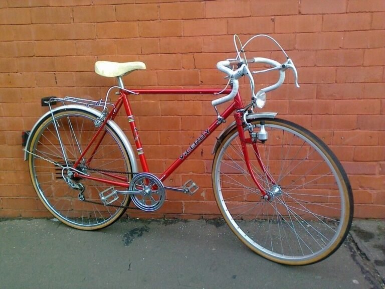 bicicleta de ruta con frenos de descanso
