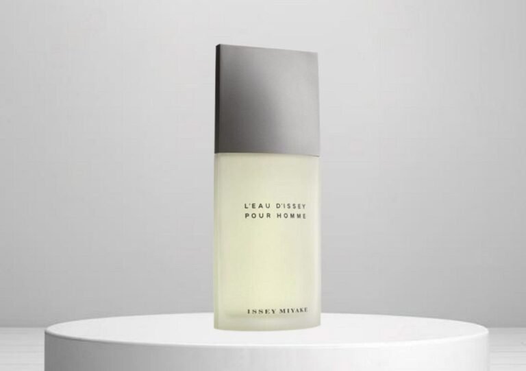 Qué características hacen única a L'Eau d'Issey de Issey Miyake 19 botella elegante de perfume leau dissey