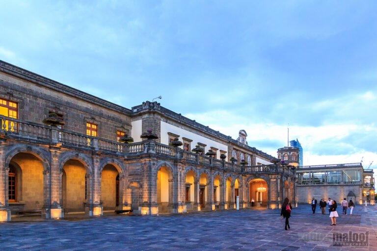castillo de chapultepec al atardecer