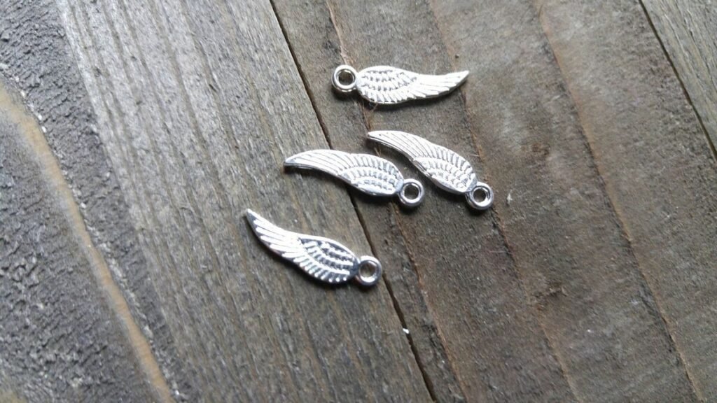 Dónde encontrar un dije de alas de ángel de plata a buen precio 3 Dónde encontrar un dije de alas de ángel de plata a buen precio