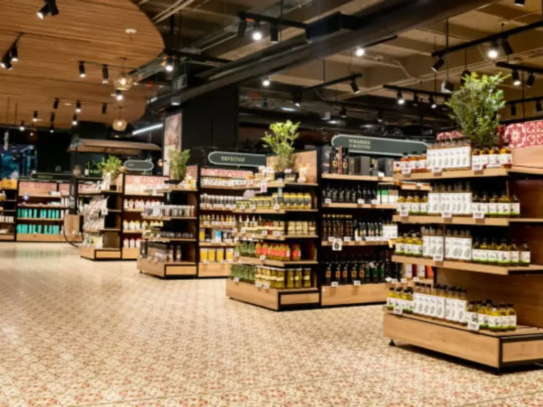 Qué productos y servicios ofrece Mi Bodega Aurrera en Las Choapas 12 diversidad de productos en supermercado moderno