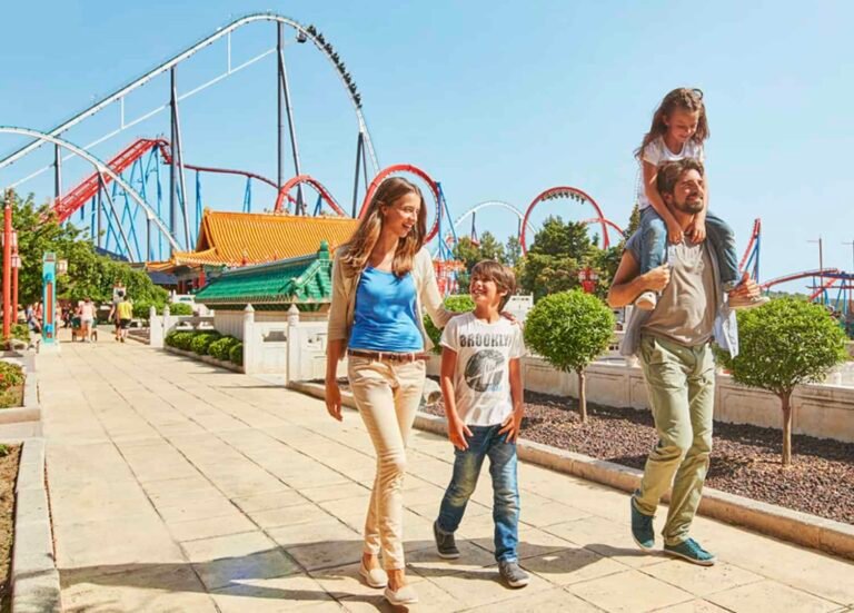 Cómo Funciona el Pase Anual de Six Flags y Cuáles Son Sus Beneficios 16 diversion en familia en parque tematico