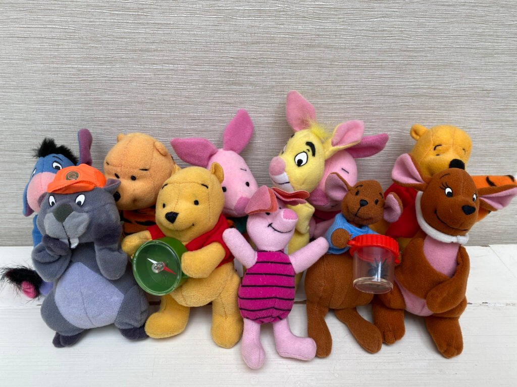 Qué tipos de peluches de Winnie Pooh y sus amigos puedo encontrar