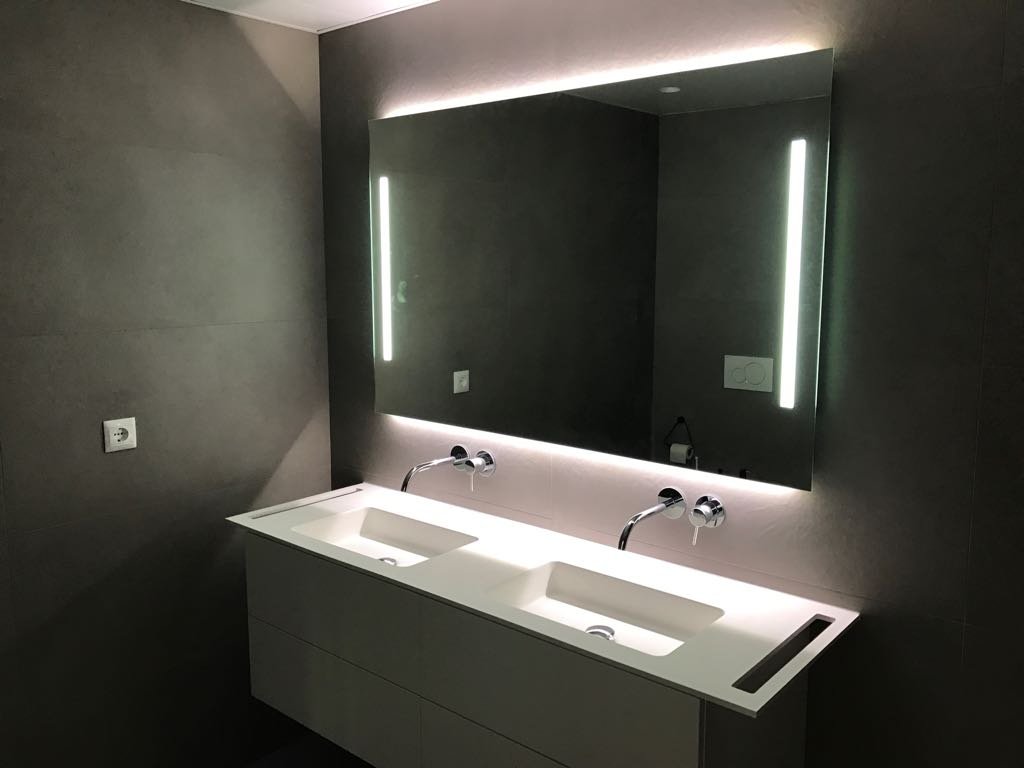 Cómo elegir un espejo de baño con luz LED ideal para tu espacio 4 Cómo elegir un espejo de baño con luz LED ideal para tu espacio