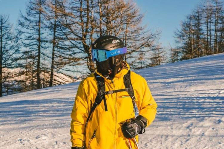 Qué accesorios son indispensables para esquiar en nieve 8 Qué accesorios son indispensables para esquiar en nieve