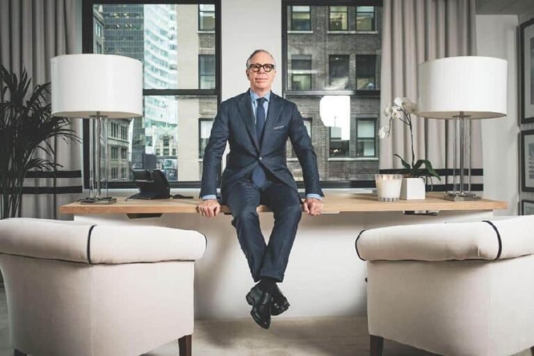 estilo clasico y moderno de tommy hilfiger