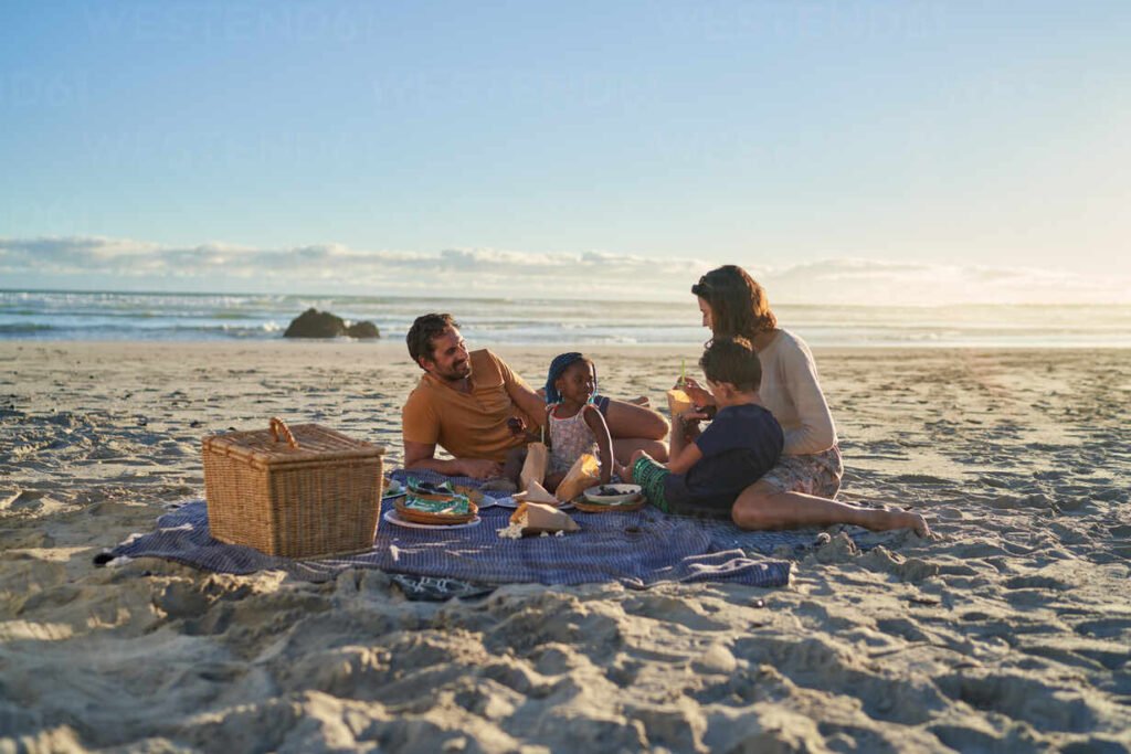 Qué actividades se pueden disfrutar en la playa con olas, mar y sol
