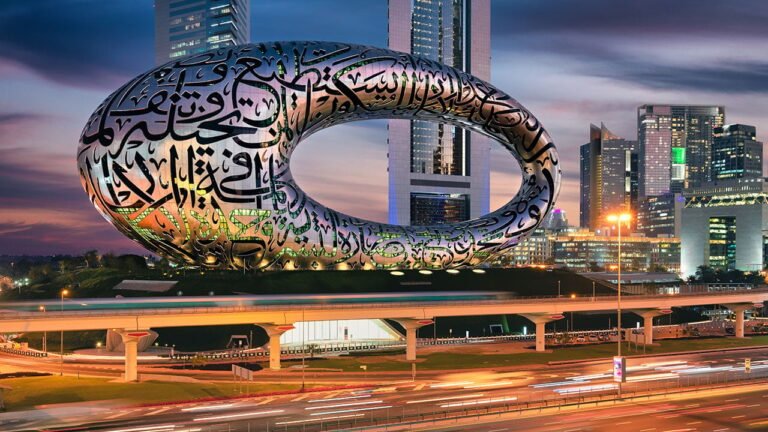 Qué puedes esperar al visitar el Museo del Futuro en Dubái 9 futuristas estructuras arquitectonicas en dubai