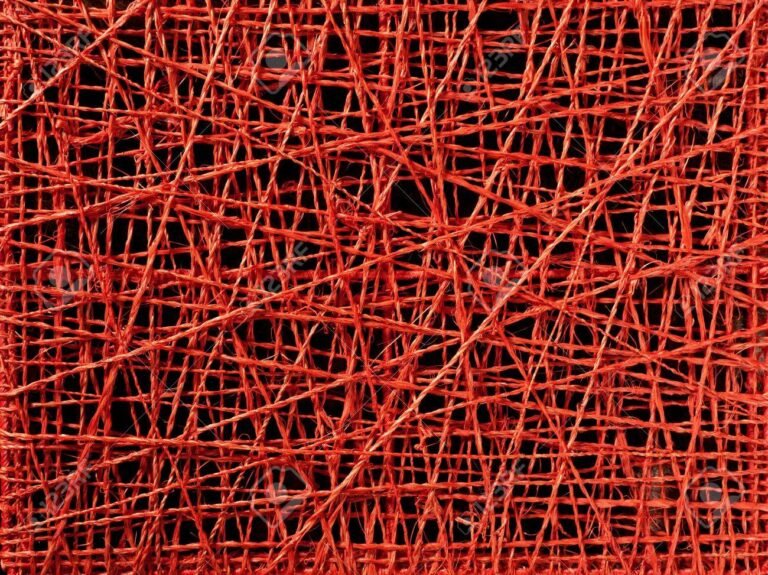 Qué significa el hilo rojo en San Miguel de Allende y su historia 14 hilo rojo entrelazado en paisaje colorido