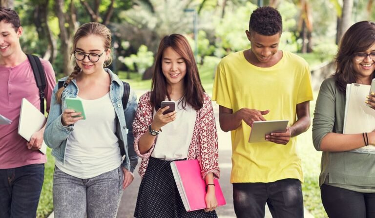 jovenes de la generacion z en accion