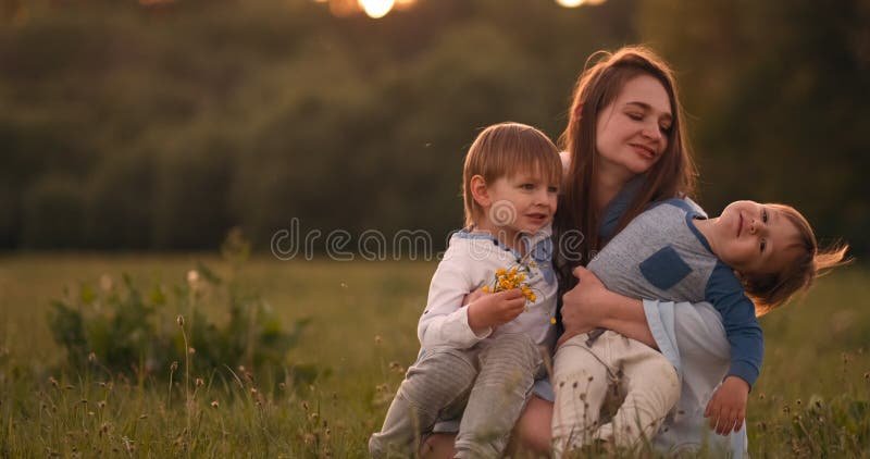 Qué oración puedes recitar para proteger a tus hijos cada día 4 Qué oración puedes recitar para proteger a tus hijos cada día