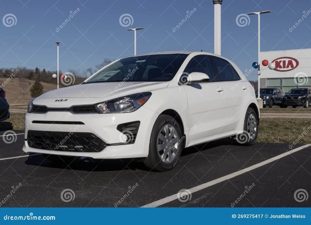 modelo kia rio en exhibicion