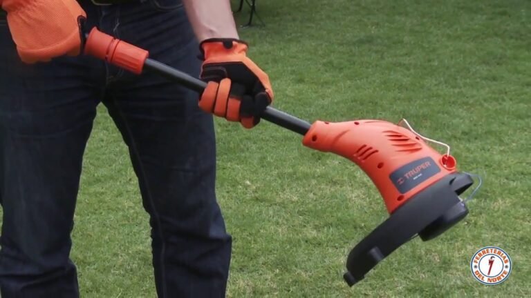 Qué características tiene el mosco para cortar pasto Truper 16 mosquito cortador de pasto truper en accion