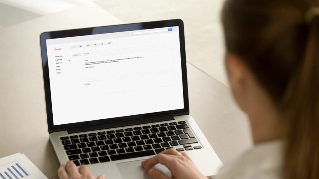 Cómo redactar un correo efectivo para enviar mi currículum vitae