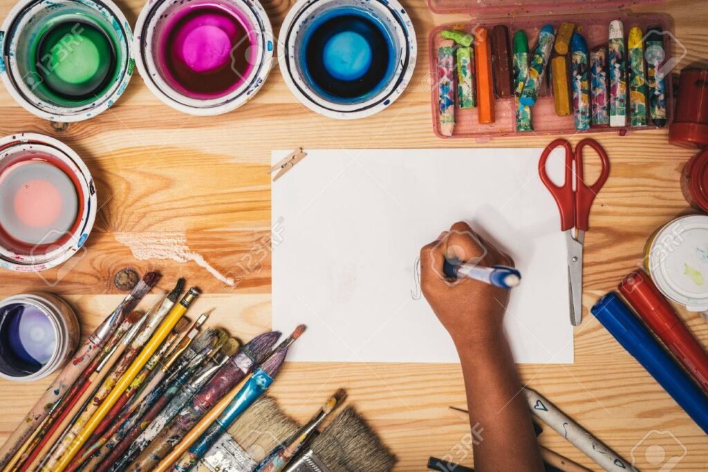 Cómo diseñar logos creativos para un taller de pintura automotriz