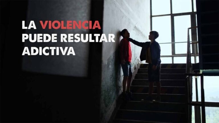De qué trata el juego "We Become What We Behold" 11 reflejo del ciclo de la violencia social
