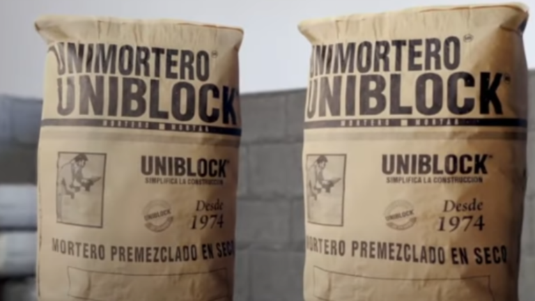 Cuánto cemento se necesita para cubrir un metro cuadrado de superficie 2 saco de cemento sobre superficie de construccion