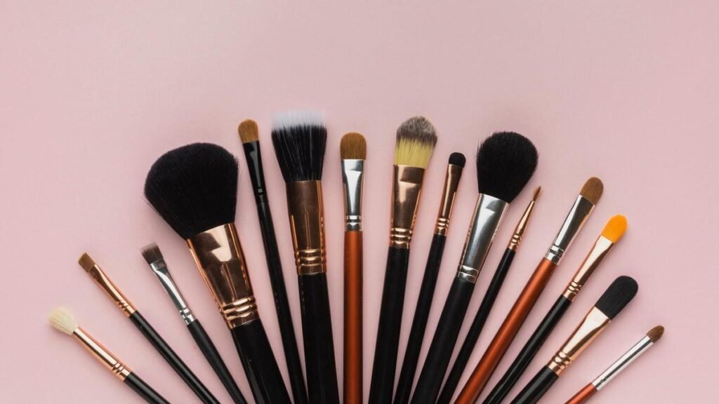 Qué incluye el set de brochas de Mary Kay y cómo se utiliza 6 Qué incluye el set de brochas de Mary Kay y cómo se utiliza