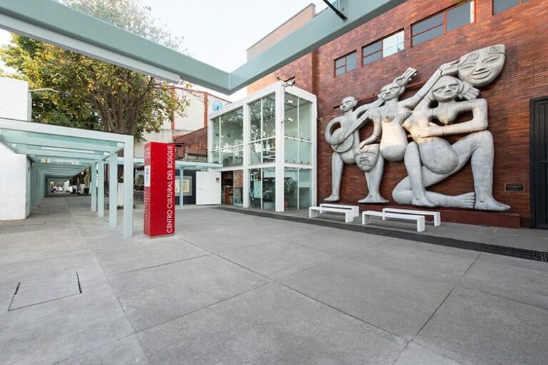 taquilla del centro cultural del bosque