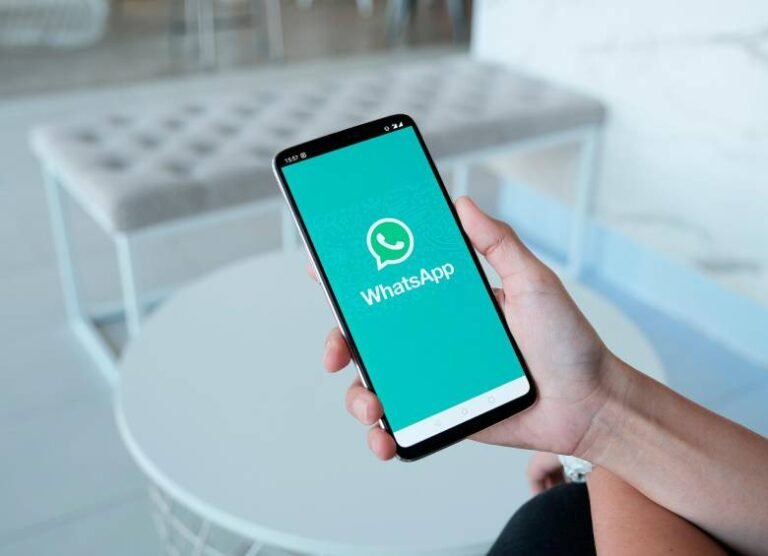 Cómo puedo recuperar un chat de WhatsApp que he perdido 27 telefono movil con pantalla de whatsapp