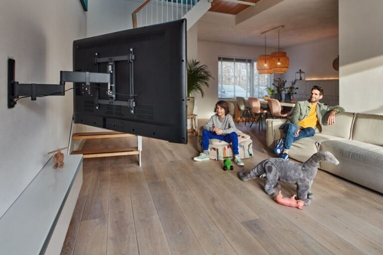 television montada a la altura ideal