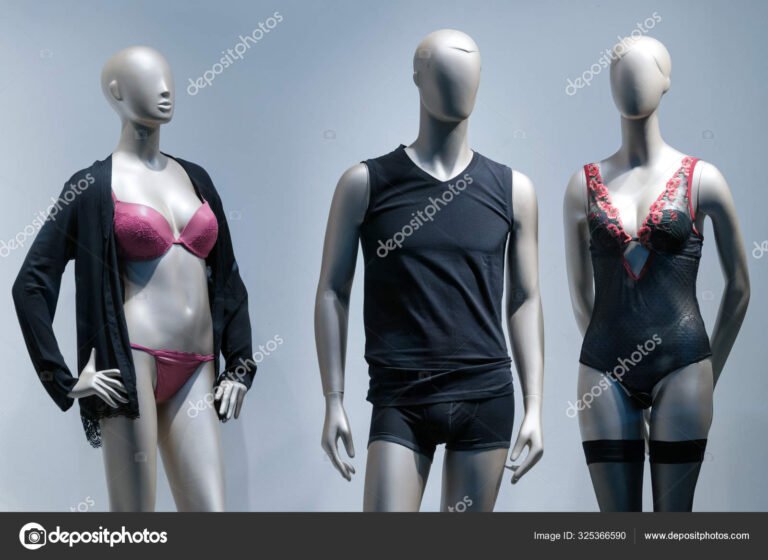 traje de bano masculino en escaparate elegante