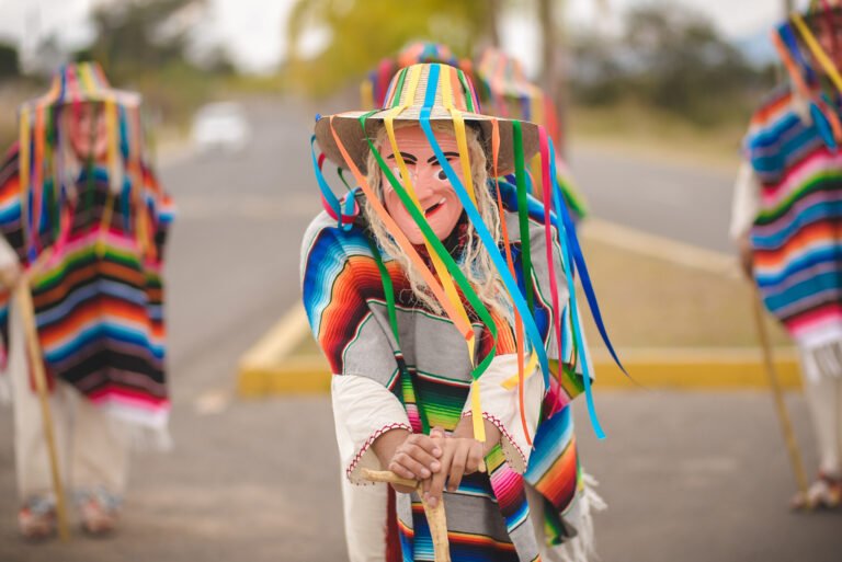Qué características tiene el traje del baile de los viejitos 21 traje tradicional de baile de los viejitos