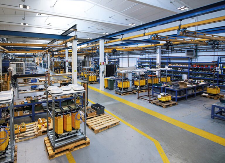 Qué ventajas ofrece un UPS con transformador de aislamiento 29 transformador de aislamiento en un entorno industrial