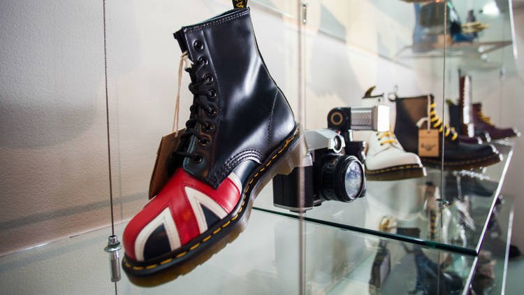 Dónde comprar zapatos Dr. Martens cherry red en línea 7 Dónde comprar zapatos Dr. Martens cherry red en línea